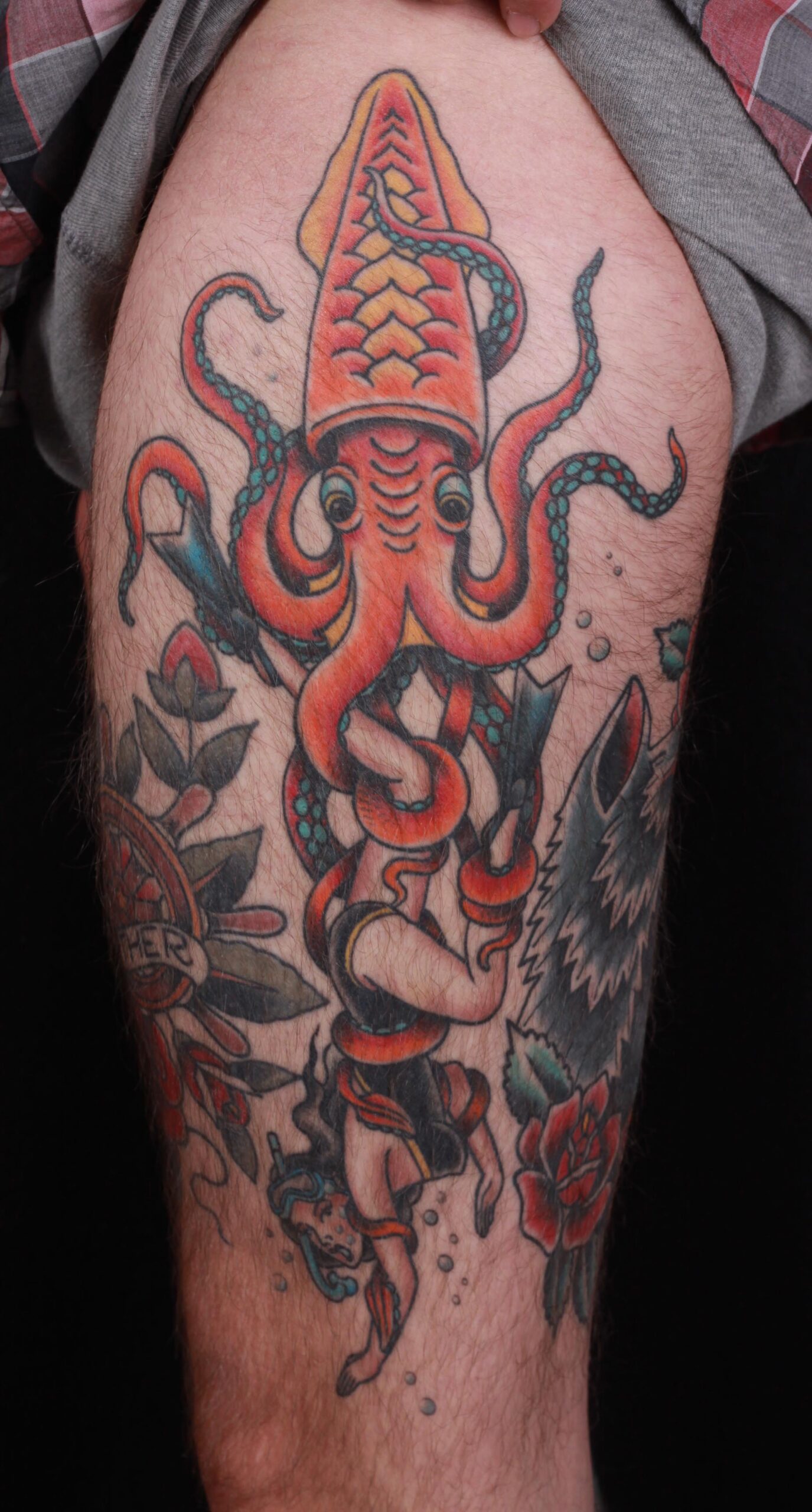 brian-thurow-dedication-tattoo-squid-diver-thigh-traditional